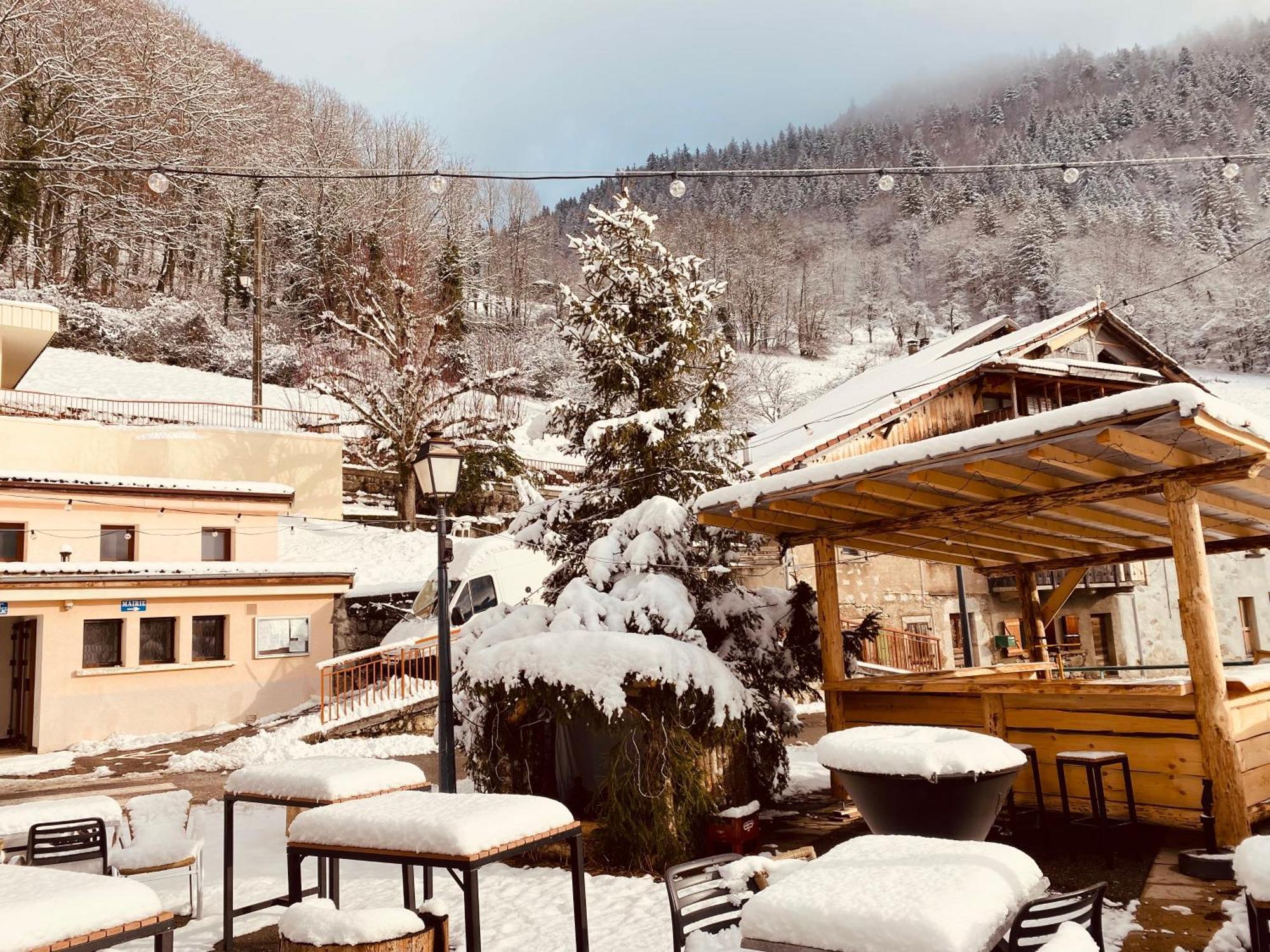 Auberge Le Bois Du Cornet La Forclaz Dış mekan fotoğraf